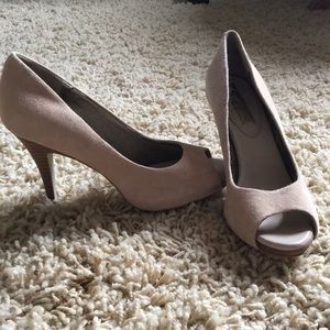 Banana Republic 3” heels